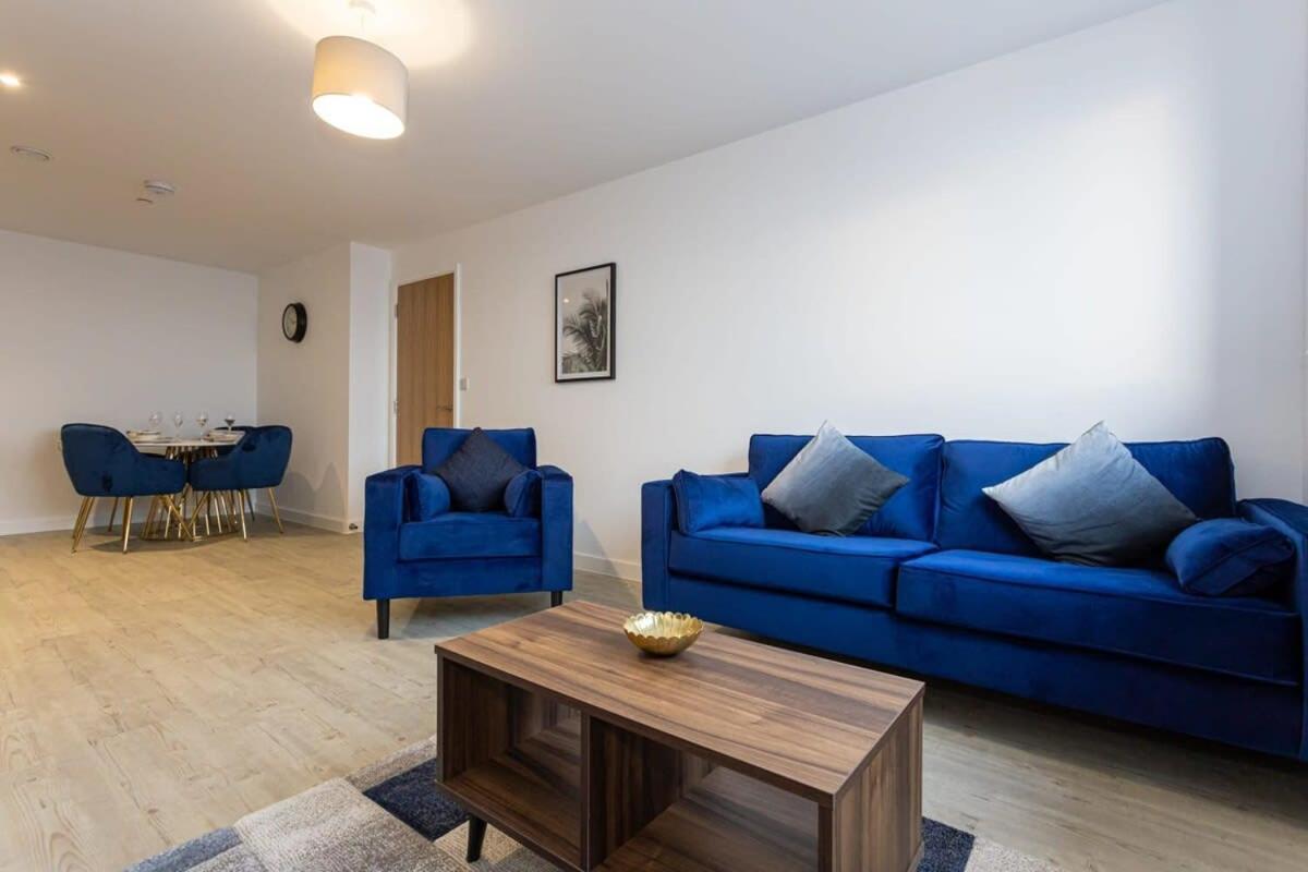 Modern 2 Bed Salford Apartment Stunning Views Manchester Zewnętrze zdjęcie